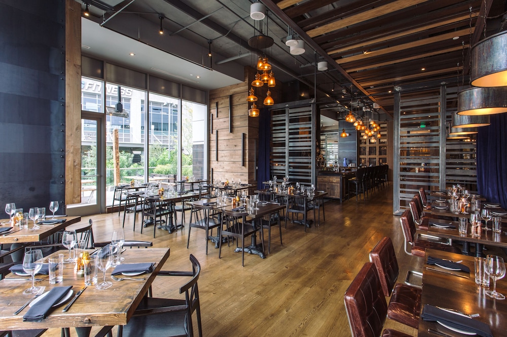 Kimpton Hotel Palomar Phoenix Cityscape by IHG - photo 60