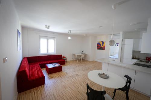 U6 City center apartment by the Danube — 4-Star Luxury Hotel in Budapest, Hungary