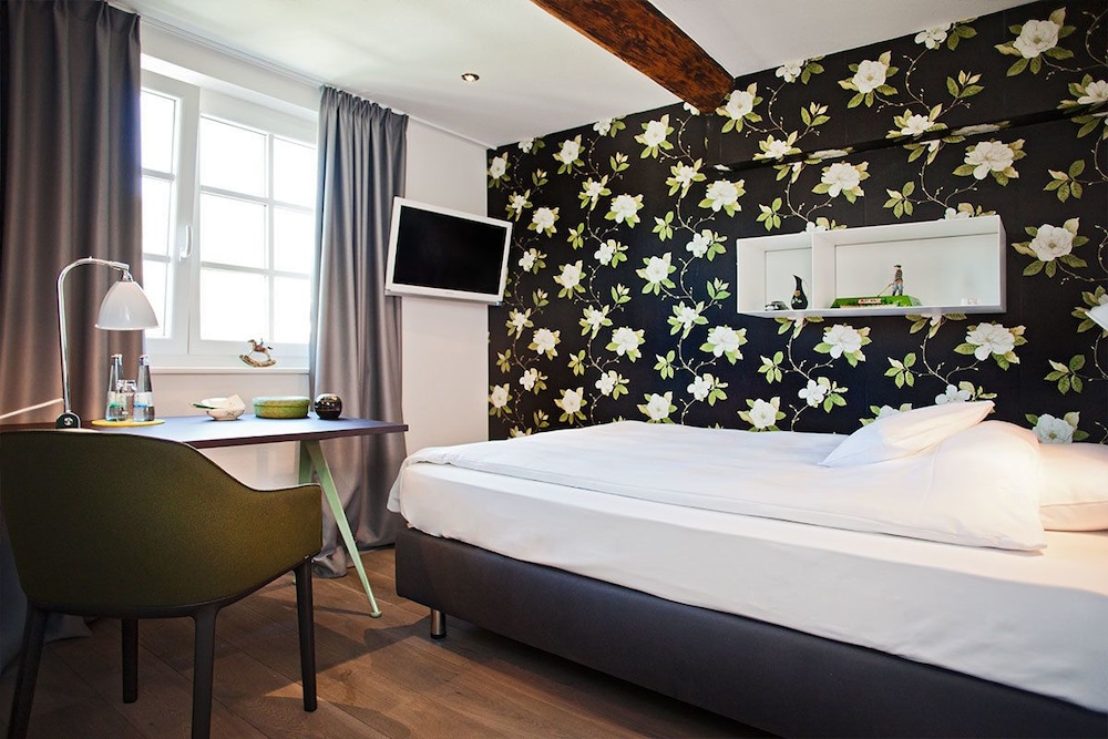 Hotel & Restaurant Krone — Weil Am Rhein — photo 2