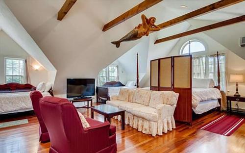 West Tisbury Inn — hotel in West Tisbury