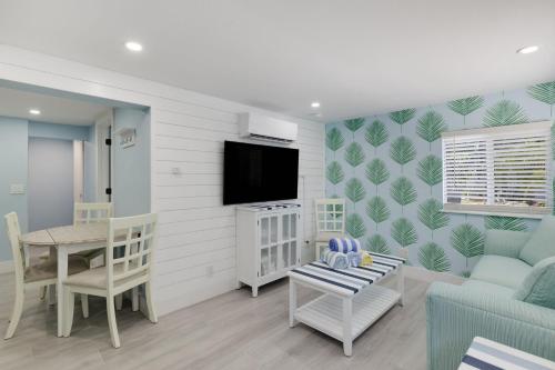 The Egret Residence at The Sandpiper Inn — 4-Star Luxury Hotel in Sanibel, United States