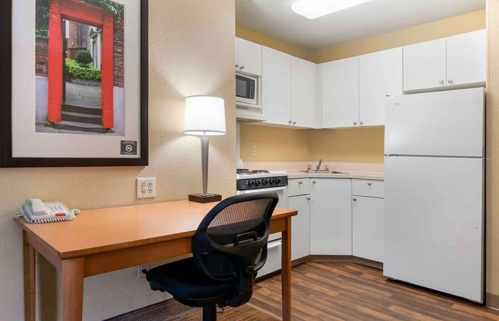 Extended Stay America Suites Detroit Novi Orchard Hill Place - photo 10
