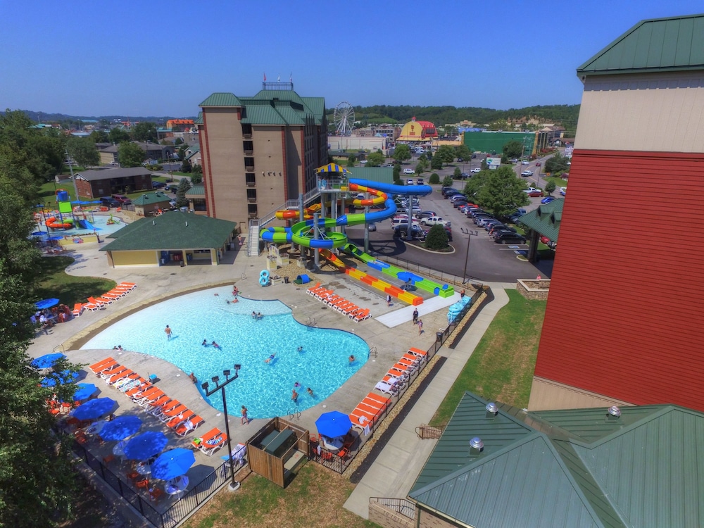 Country Cascades Waterpark Resort - photo 84