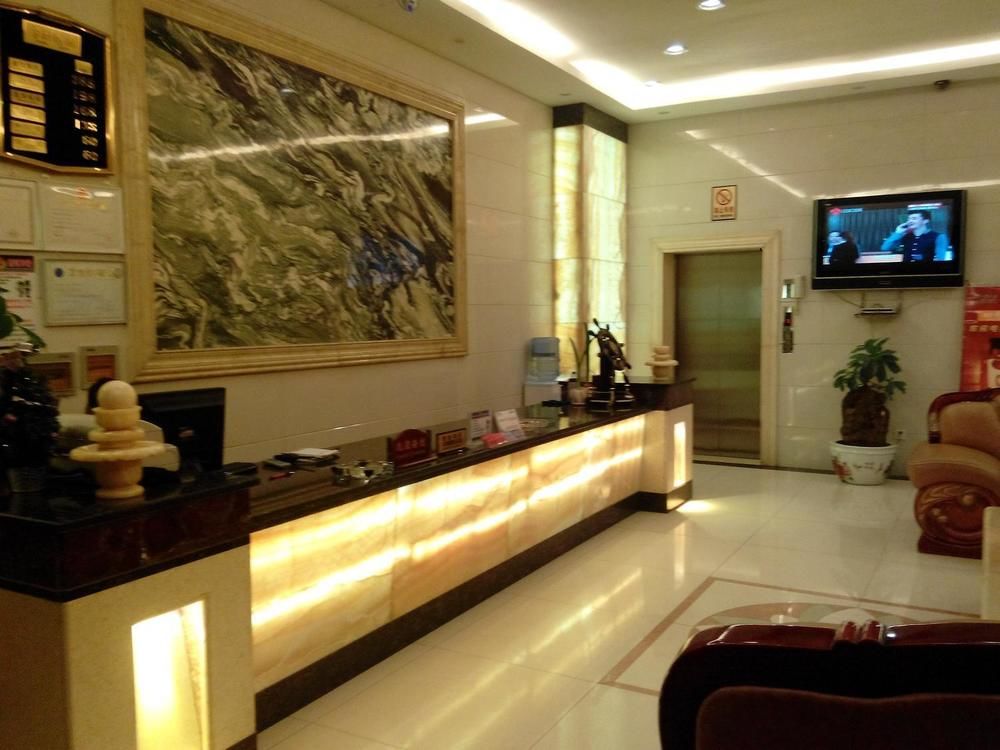 Shenghai Hotel — hotel in Qujing
