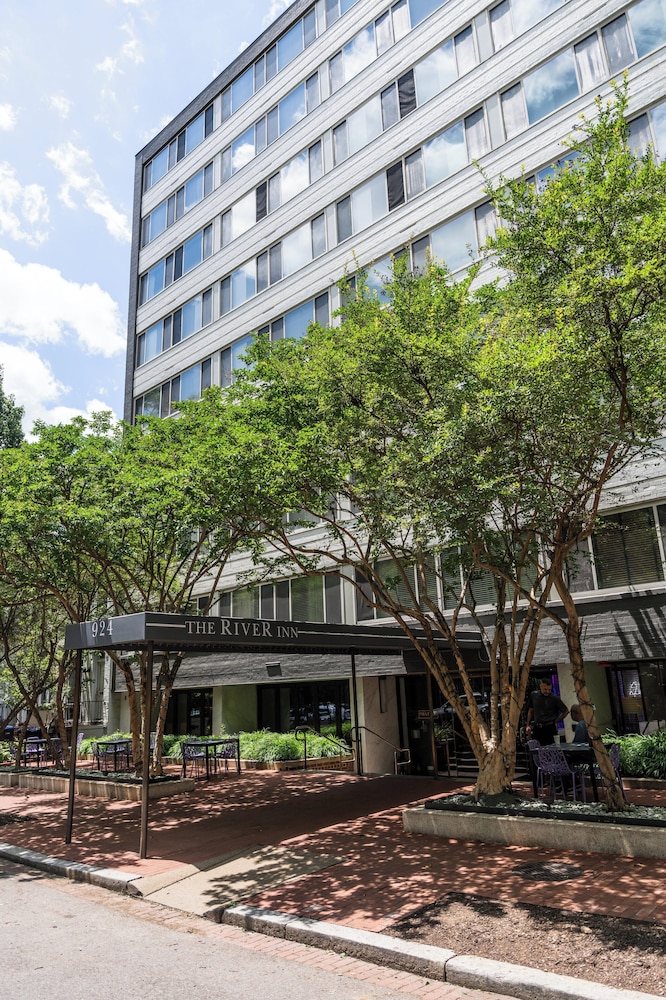 The River Inn in Washington, United States