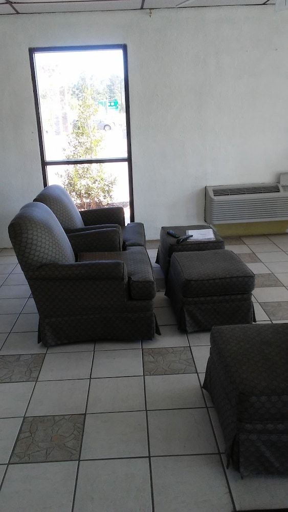 Travelodge by Wyndham Hardeeville - photo 7