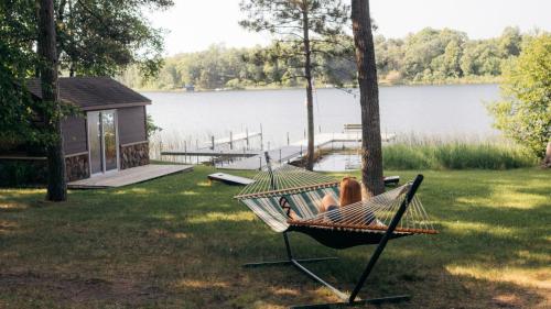 5 Pines on Ossie by Woods to Water — hotel in Breezy Point