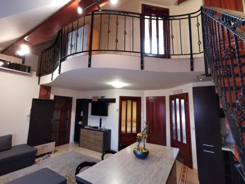Galery Apartman — 4-Star Luxury Hotel in Gyula, Hungary