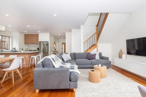 Casa Blue in Dromana — 4-Star Luxury Hotel in Dromana, Australia