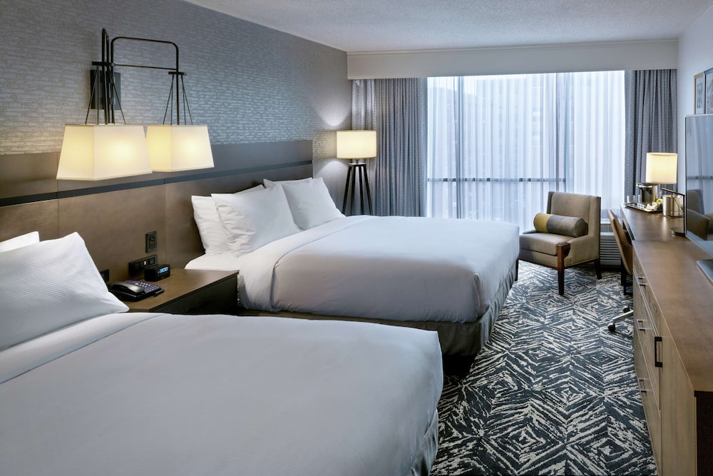 DoubleTree by Hilton Jamestown - photo 22