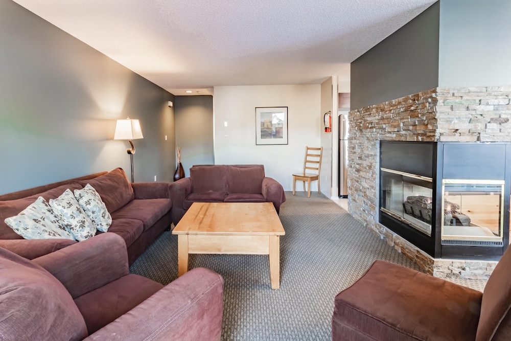 Elevate Real Estate Management Snowbird 203 in Whistler, Canada