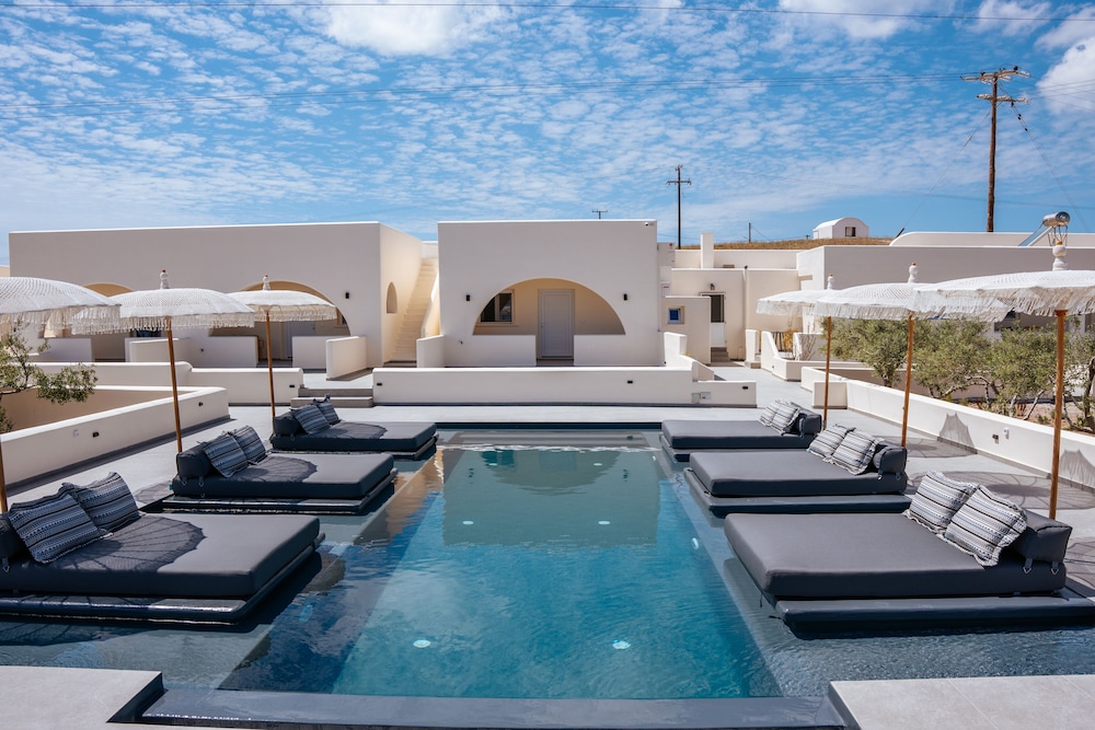 Zaitun Luxury Suites - last minute hotel in Fira