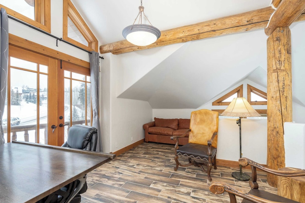 Adams Ranch Retreat by Avantstay Free Shuttle 2 Mountain Village & Telluride Ski Resort - photo 14