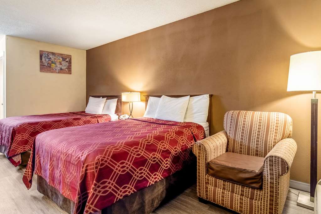 Econo Lodge Acworth East - photo 8