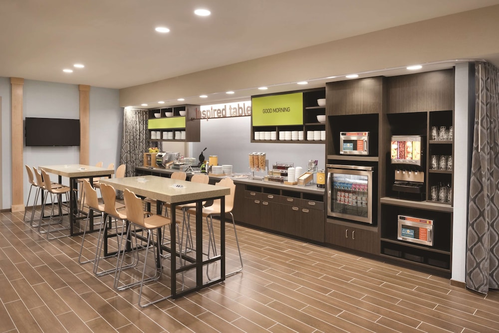 Home2 Suites Iowa City Coralville - photo 24