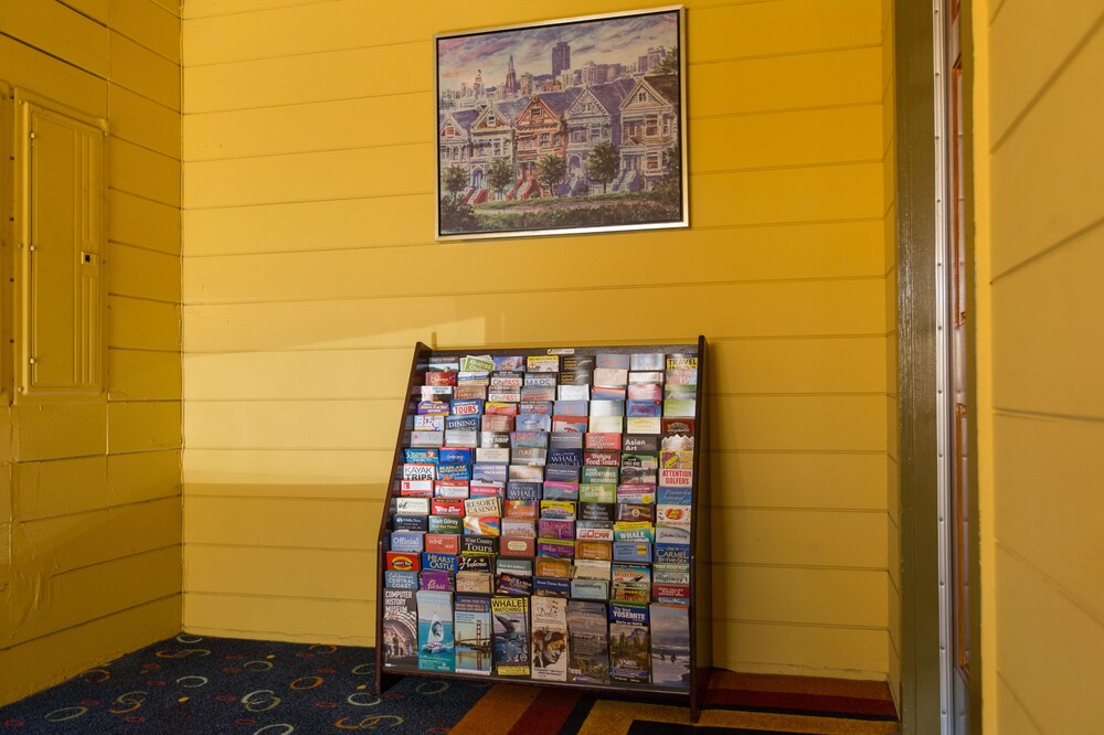Geary Parkway Motel - photo 2