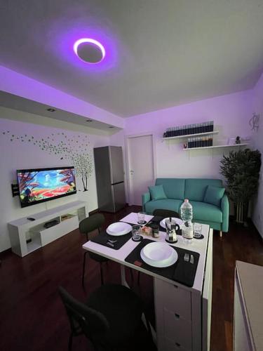 Bilocale Certosa Fiera Milano — 4-Star Luxury Hotel in Milan, Italy