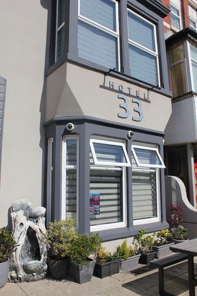 Hotel 33 - carbon neutral hotel in Blackpool