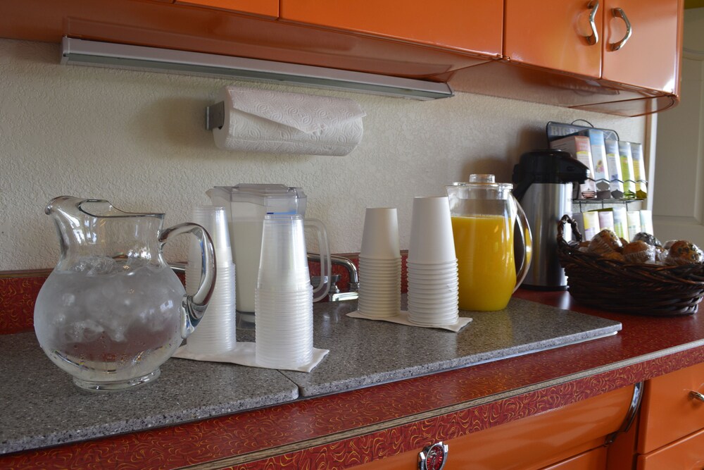 Retro Inn at Mesa Verde - photo 17
