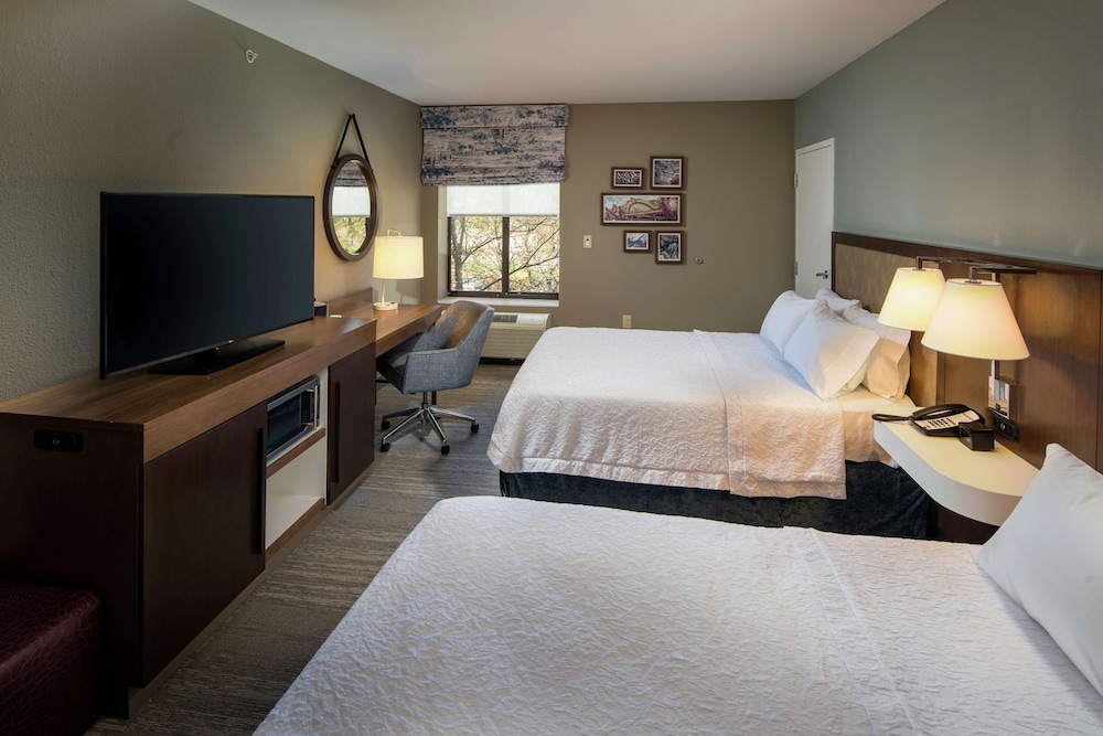 Hampton Inn & Suites Binghamton Vestal - photo 8