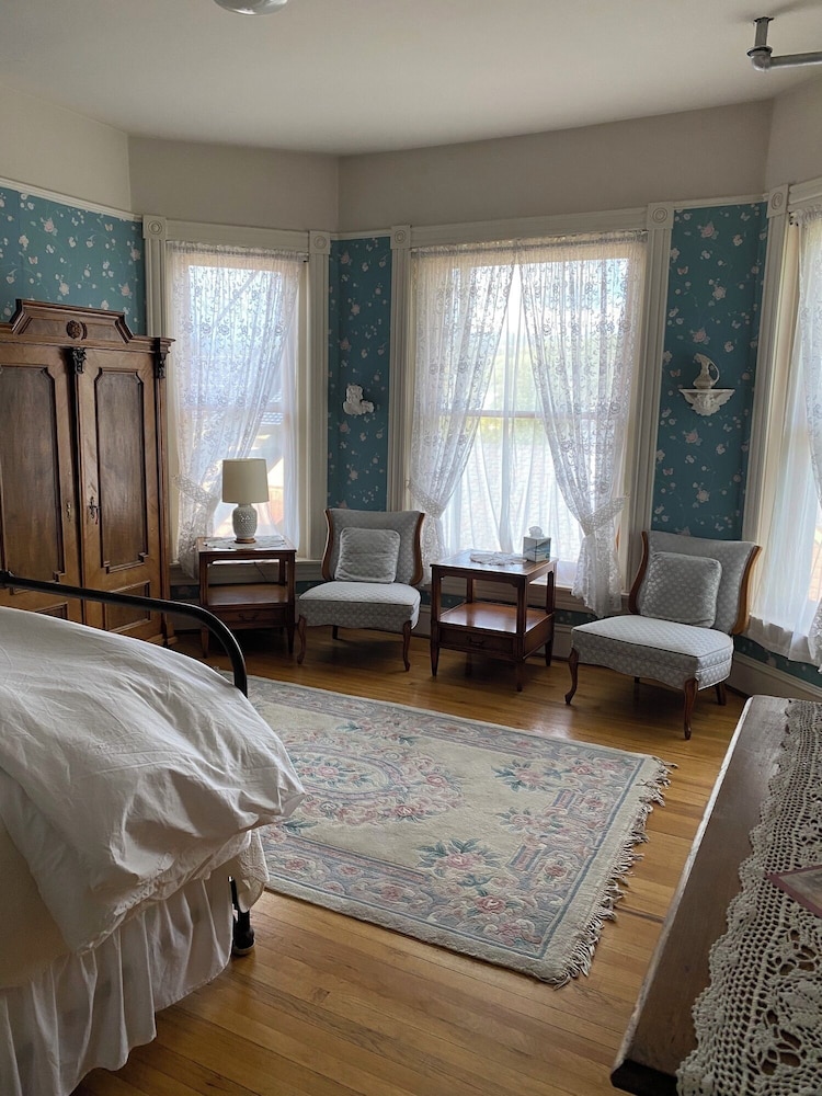 Gable House Bed and Breakfast Inn - photo 27