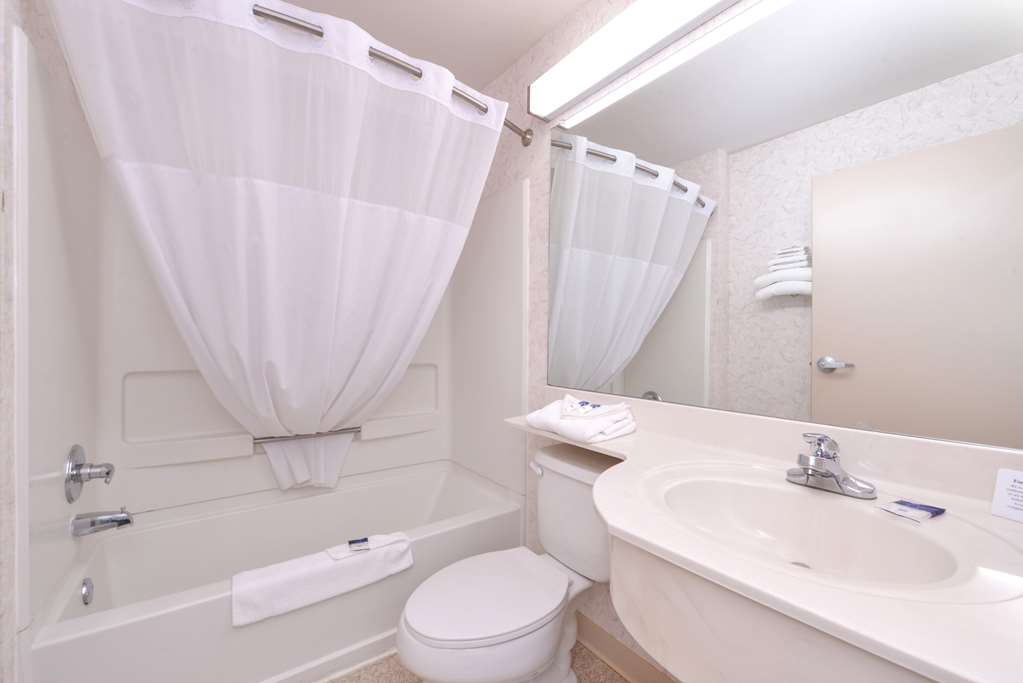 Americas Best Value Inn & Suites Maryville - photo 19