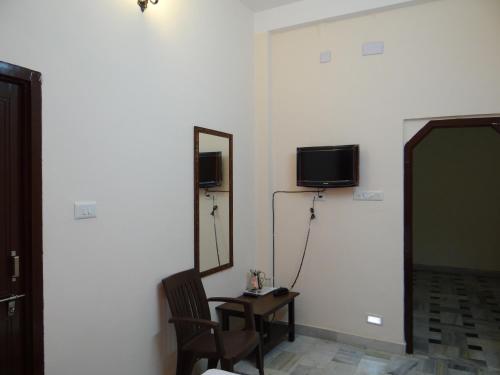 Hotel Dine 11 — Udaipur — photo 5