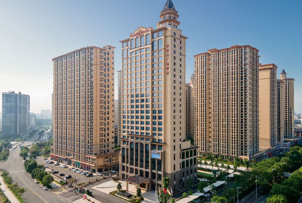 Ramada Plaza by Wyndham Dongguan Songshan Lake — 4-Star Luxury Hotel in Dongguan, People's Republic of China