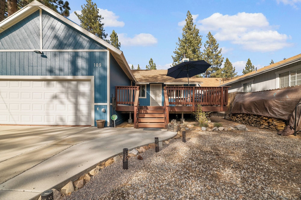 Casa de Campo Beautiful mountain home equipped with everything you need for a relaxing getaway — 4-Star Luxury Hotel in Big Bear City, United States