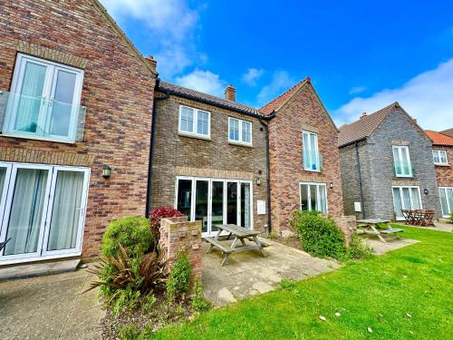 The Sandpiper Part of the The Bay Filey Holiday Village with pool gym and direct beach access pub restaurant tennis and meadows walks