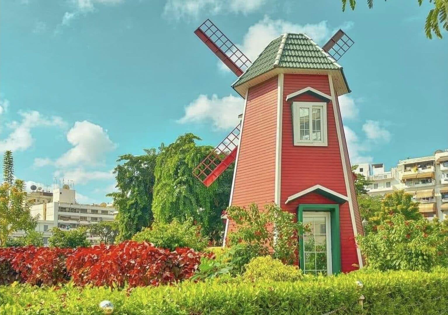 Coastal Comfort Awaits Book Porto Said Chalets Today — hotel in Port Said