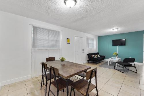 Stylish 3 Bedroom Miami Retreat Close Brickell — 4-Star Luxury Hotel in Miami, United States