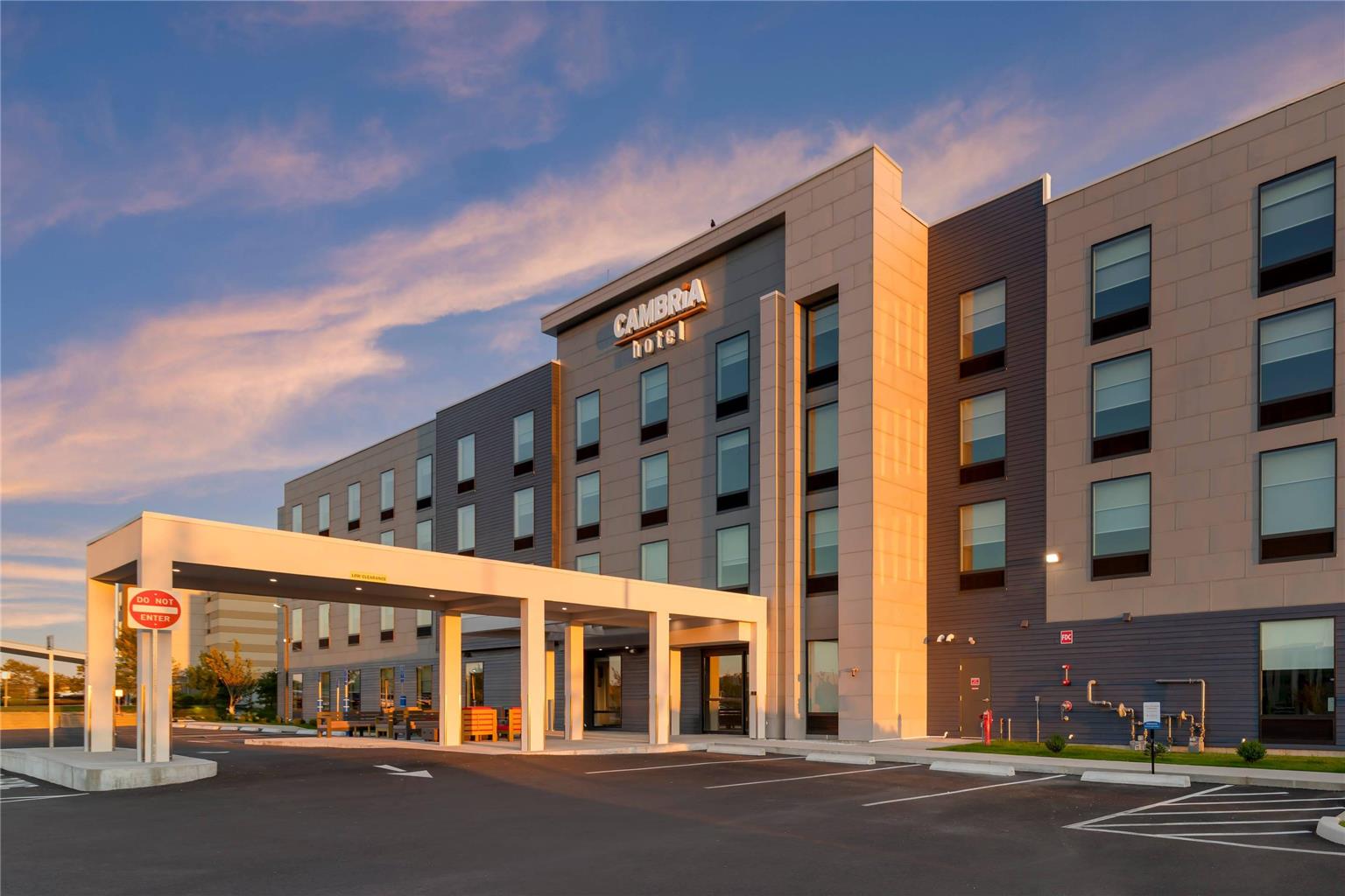 Cambria Hotel & Suites Plymouth - photo 5
