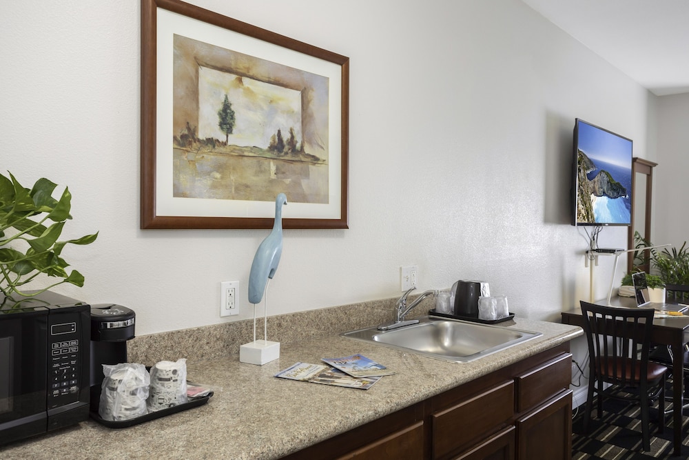 The Hotel Oceanside - photo 30