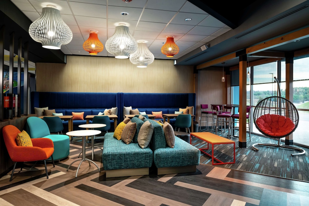 Tru By Hilton Staunton - photo 2