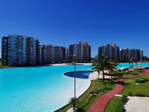 Dreams Lagoon — 4-Star Luxury Hotel in Cancun, Mexico