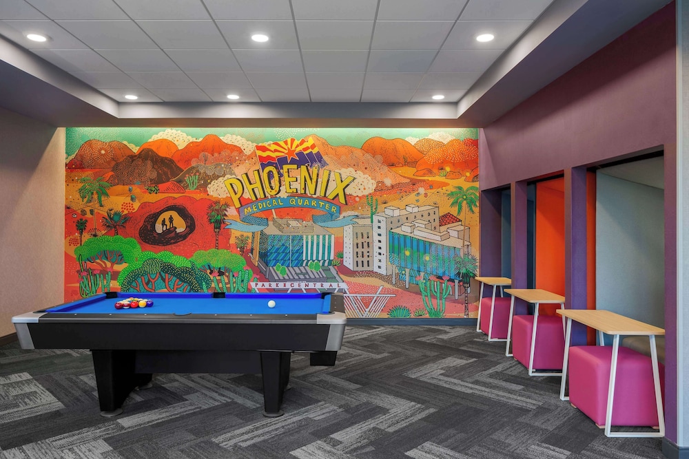 Tru by Hilton Phoenix Midtown - photo 12