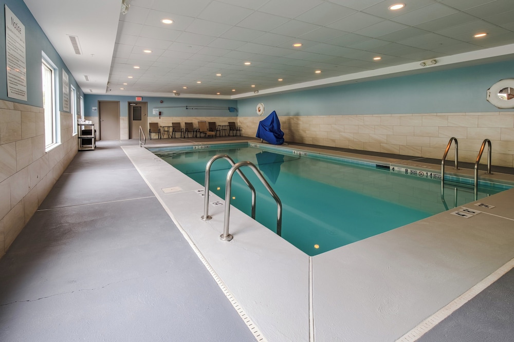 Holiday Inn Express Hartford Newington by IHG - photo 33