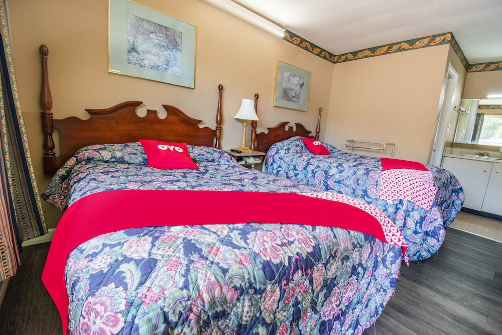 Oyo Hotel Calhoun Ga I 75 - photo 19