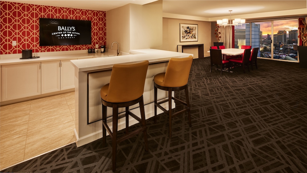 Horseshoe Las Vegas - photo 26