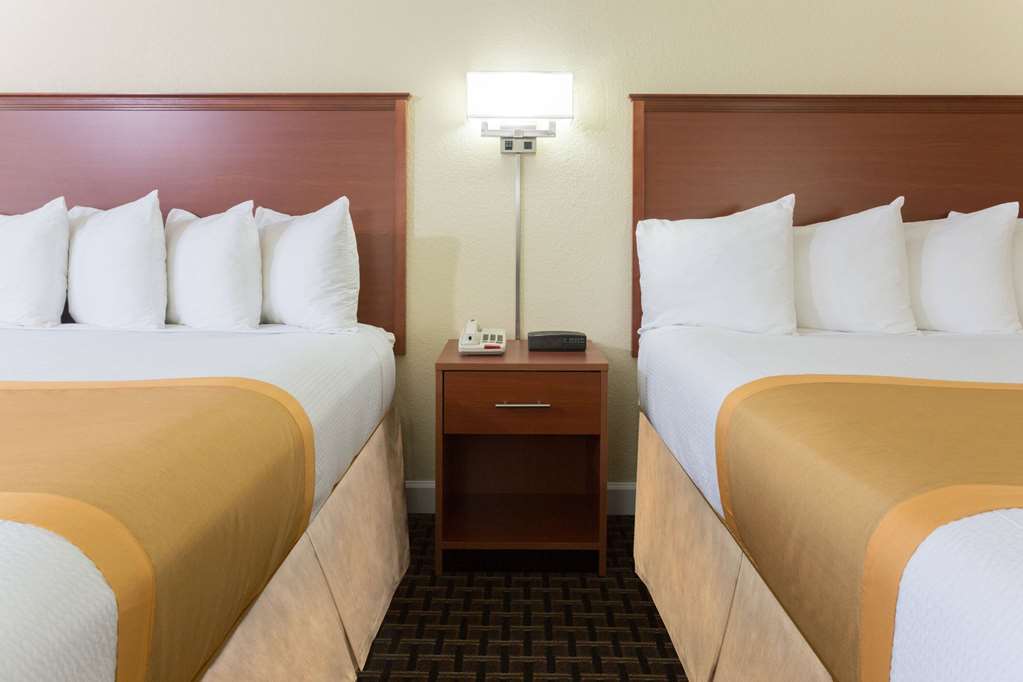 Days Inn by Wyndham Port Charlotte Punta Gorda - photo 10