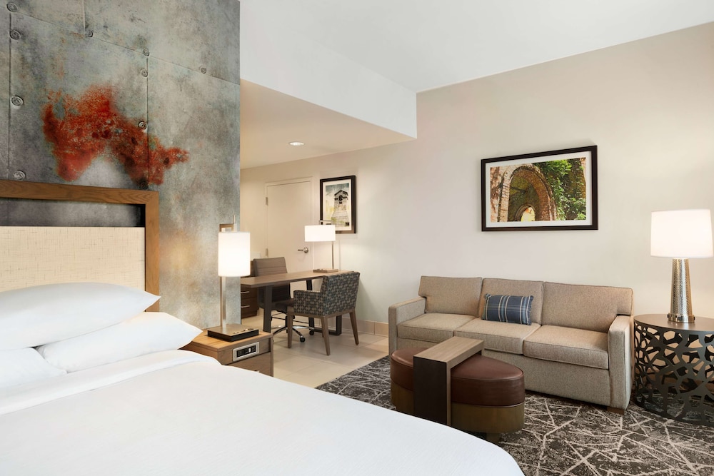 Embassy Suites by Hilton San Antonio Brooks Hotel & Spa - photo 18