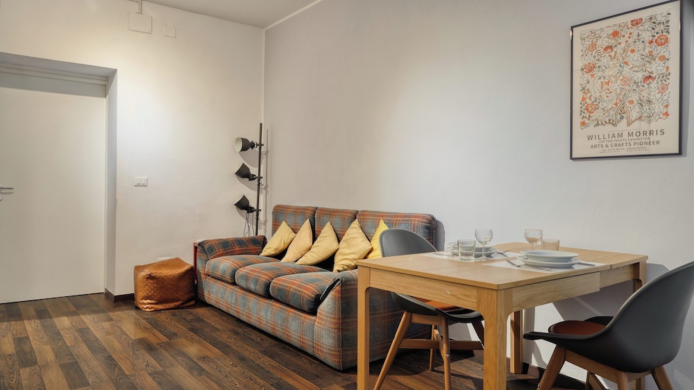 Italianway Lauria 9 — 4-Star Luxury Hotel in Milan, Italy