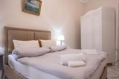 Old Town Booking Apartment