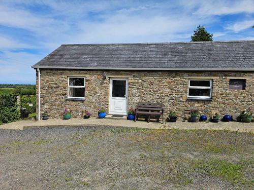 Ddol Cottage Traditional Coastal cottage nr Llangrannog & New Quay with Donkeys — 4-Star Luxury Hotel in Llandysul, United Kingdom