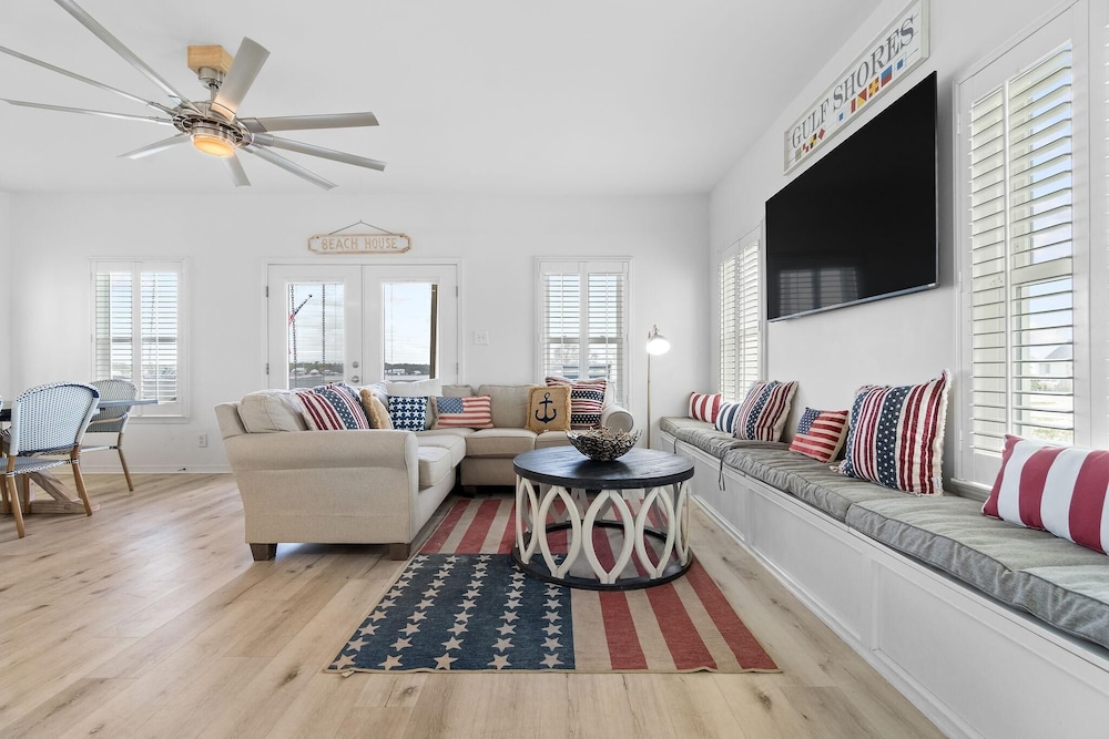 Red White and Beach - photo 52