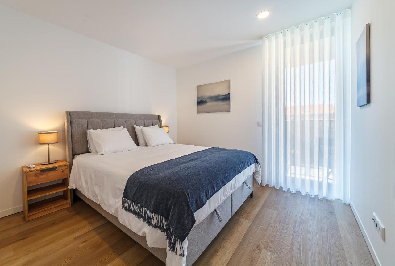 Tiles 23 Luxury Apartment & Parking by Home Sweet Home Aveiro — 4-Star Luxury Hotel in Aveiro, Portugal