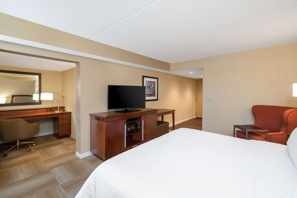 Hampton Inn Lafayette - photo 4