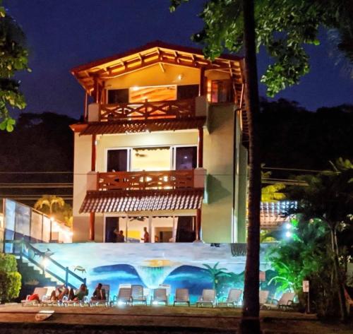 Surf Inn Hermosa - last minute hotel in Jaco