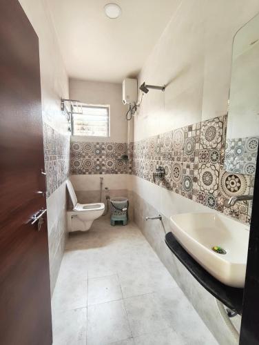 Marco luxury hotel in Anand, India